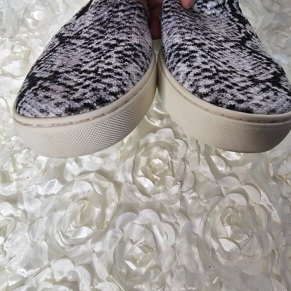 Rothy's Women's The Original Slip On Sneaker in Python Size 10 - Picture 4 of 8